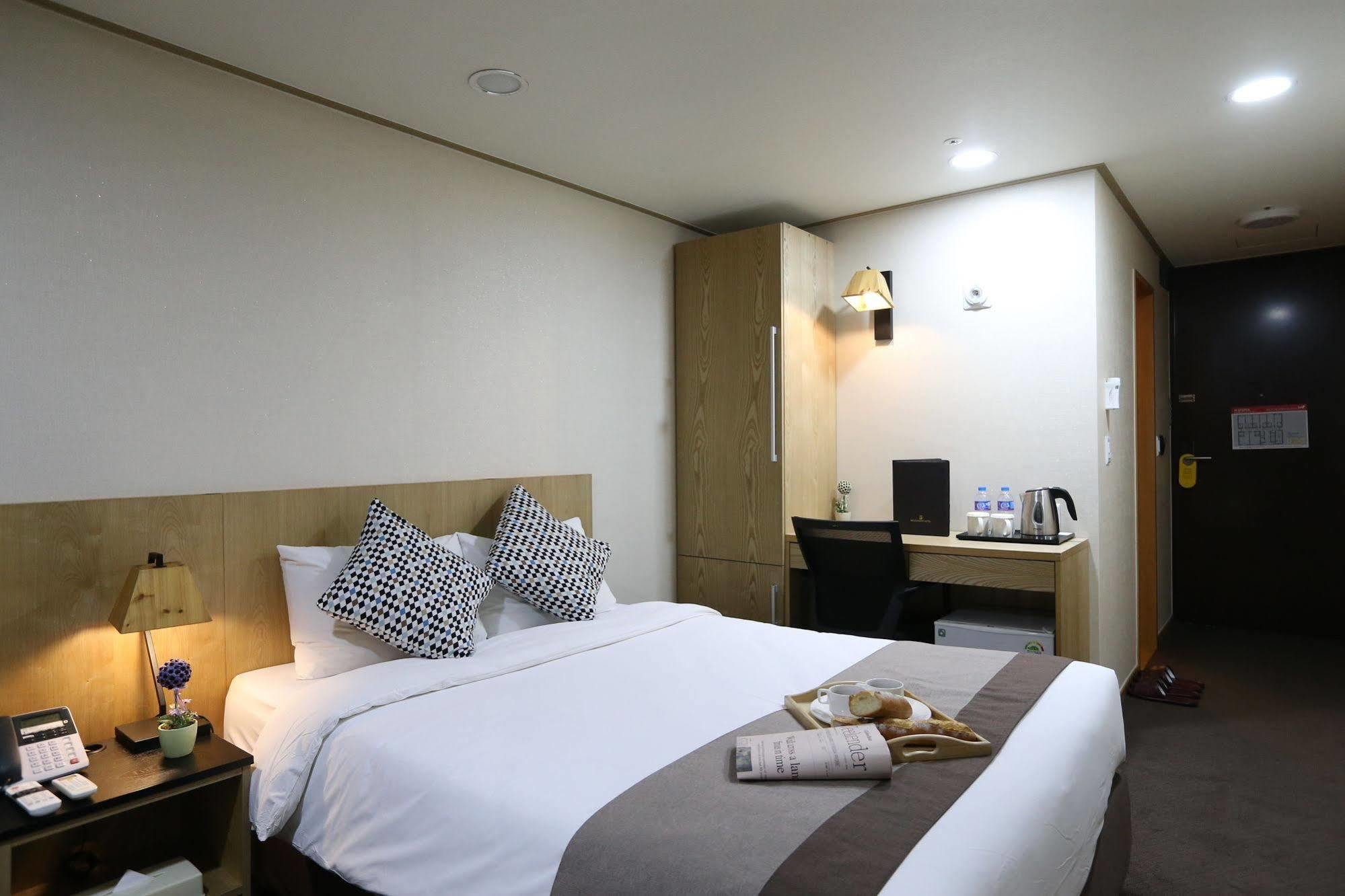 Golden City Hotel Dongdaemun Seoul Ngoại thất bức ảnh